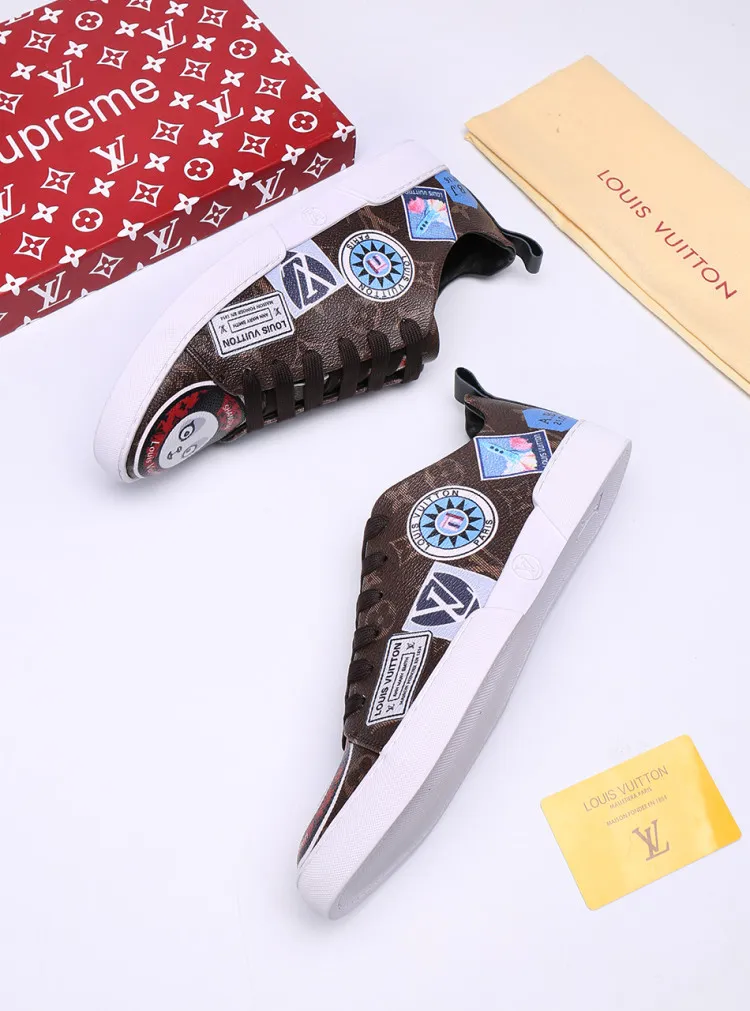 Factory price: 360💰【LV】Animal series limited edition low-top sports shoes for men, L classic print, new autumn and winter style, original replica, 1:1 Counter quality, the fabric is Italian 🇮🇹 imported cowhide ➕🇮🇹 pure sheepskin lining ➕ original outsole, 🔍🔍 high quality, you can go in and out of the counter at will, welcome to compare, the outsole line will never be unglued, all sellers are welcome to sell in the picture above, can be shipped in one piece, code number: 38-44 (45 codes can be customized)